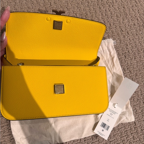 Tory Burch Yellow Eleanor E/W Shoulder Bag - Picture 5 of 6
